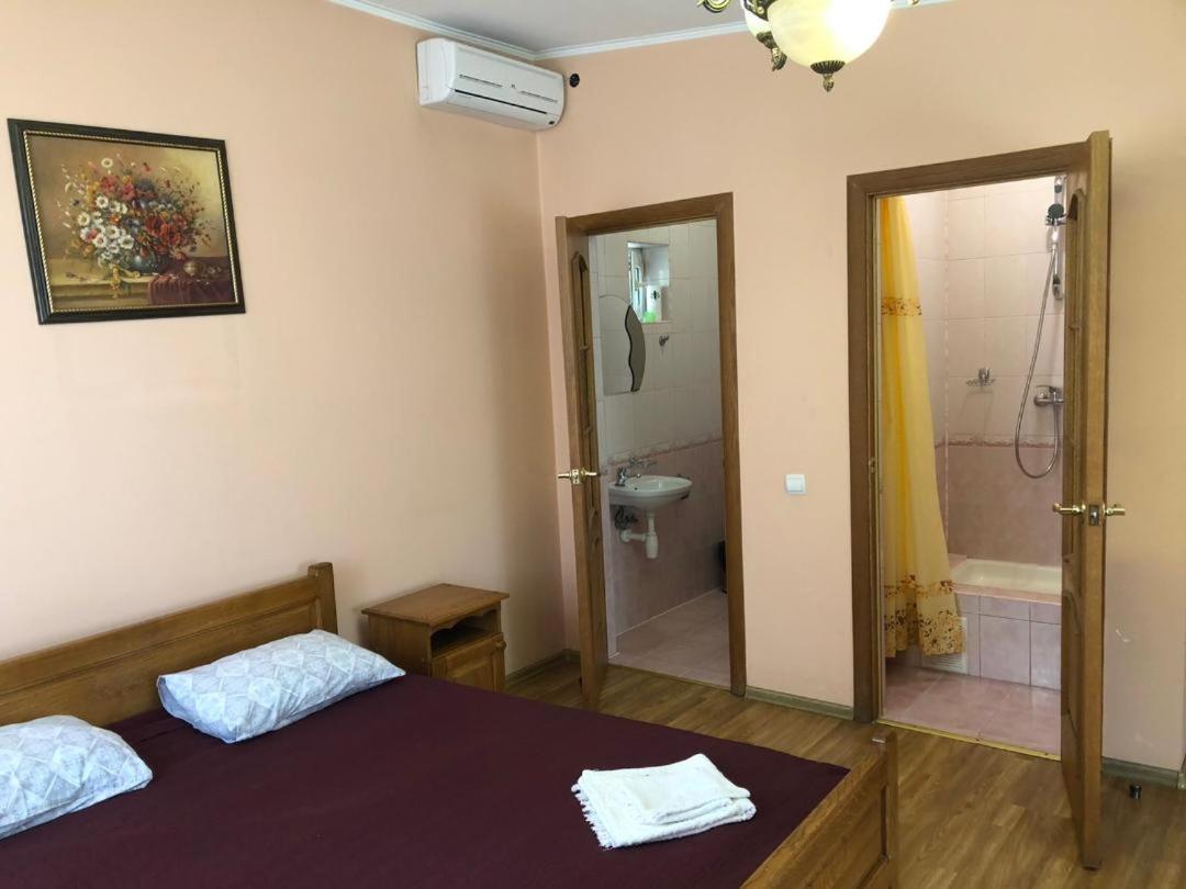 Hotel Nikolet 穆卡切沃 外观 照片