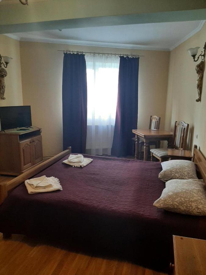 Hotel Nikolet 穆卡切沃 外观 照片