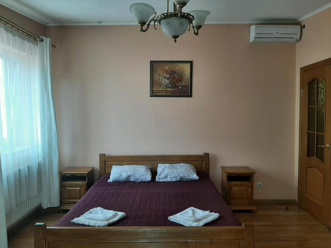 Hotel Nikolet 穆卡切沃 外观 照片